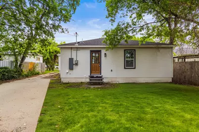 3216 Sharon Street, Dallas, TX 75211 - Photo 13