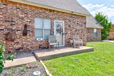 641 Green Valley Drive, Abilene, TX 79601 - Photo 3