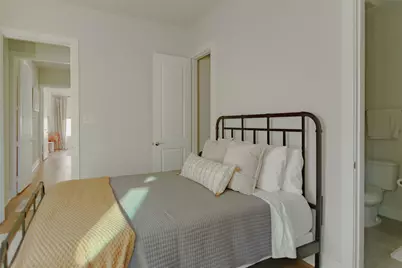 381 E Greenbriar Lane #1001, Dallas, TX 75203 - Photo 13