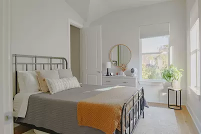 381 E Greenbriar Lane #1001, Dallas, TX 75203 - Photo 13