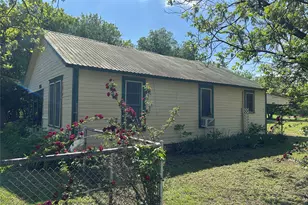 109 Harrison Ave, Newcastle, TX 76372 - Photo 3