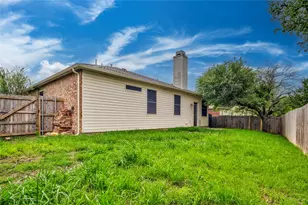 7900 Hidden Path Ln, Denton, TX 76210 - Photo 25