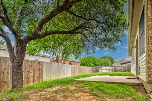 7900 Hidden Path Ln, Denton, TX 76210 - Photo 23
