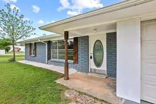 405 W 3rd St, Anna, TX 75409 - Photo 3