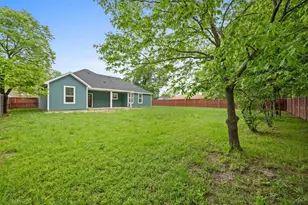 2822 Anderson St, Greenville, TX 75401 - Photo 21