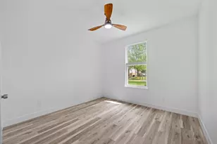 2822 Anderson St, Greenville, TX 75401 - Photo 15