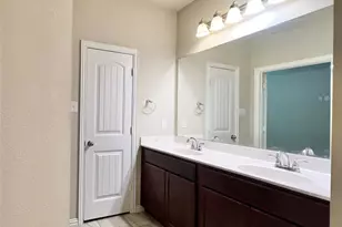 215 Clark Dr, Ferris, TX 75125 - Photo 15
