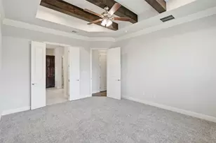 900 Pate St, Granbury, TX 76048 - Photo 11