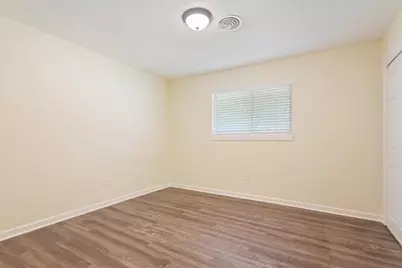 2025 Lenamon Street, Waco, TX 76710 - Photo 17