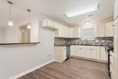2025 Lenamon Street, Waco, TX 76710 - Photo 9