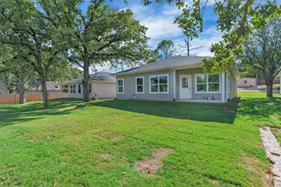 809 Branding Iron Trail, Granbury, TX 76049 - Photo 27