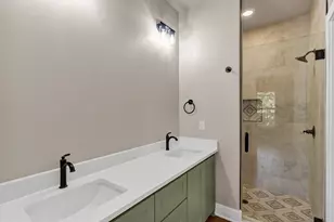 809 Branding Iron Trail, Granbury, TX 76049 - Photo 23