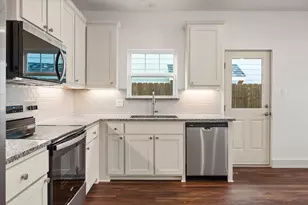 506 E Kimball St, Mansfield, TX 76063 - Photo 9