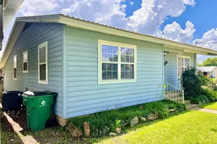 802 E White St, Hamilton, TX 76531 - Photo 5