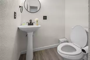 834 Brian Dr, Grand Prairie, TX 75052 - Photo 11