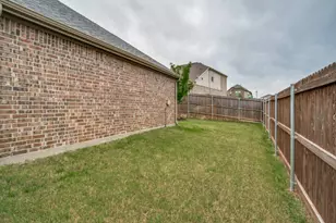 2008 Chisos Ct, Princeton, TX 75407 - Photo 17