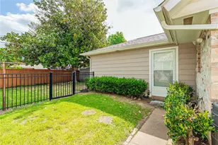 1220 Farnham Ct E, Irving, TX 75062 - Photo 21
