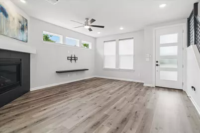 1585 Jackson Street, Carrollton, TX 75006 - Photo 3