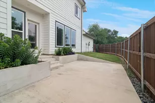 1585 Jackson St, Carrollton, TX 75006 - Photo 25