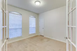 592 Burning Oak Dr, Frisco, TX 75036 - Photo 3