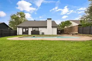 2723 Colonial Dr, Carrollton, TX 75007 - Photo 25