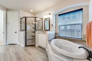 809 Frisco Hills Blvd, Little Elm, TX 75068 - Photo 13