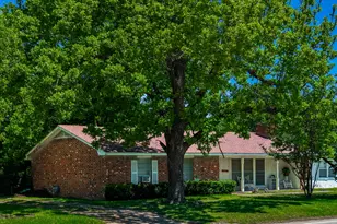 200 E San Saba St, Wortham, TX 76693 - Photo 5