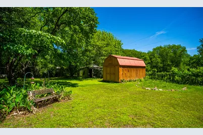 200 E San Saba Street, Wortham, TX 76693 - Photo 11