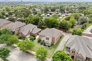 8000 Red Riv Run, North Richland Hills, TX 76180 - Photo 5