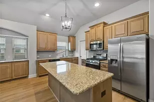 300 Kelvington Dr, Anna, TX 75409 - Photo 9