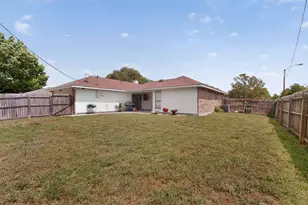 2305 Rockbluff Ct, Rowlett, TX 75088 - Photo 23