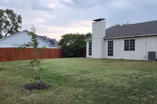 200 Seagull Ct, Irving, TX 75060 - Photo 17