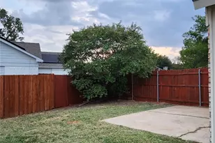 200 Seagull Ct, Irving, TX 75060 - Photo 11