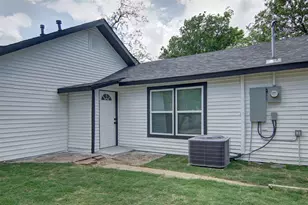 402 W Trammell Ave, Everman, TX 76140 - Photo 23