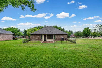 9417 Ravenswood Road, Granbury, TX 76049 - Photo 29
