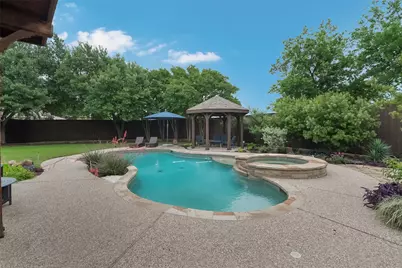 15699 Ridgewood Drive, Frisco, TX 75035 - Photo 39