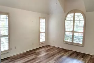 9720 Windy Hollow Dr, Irving, TX 75063 - Photo 15