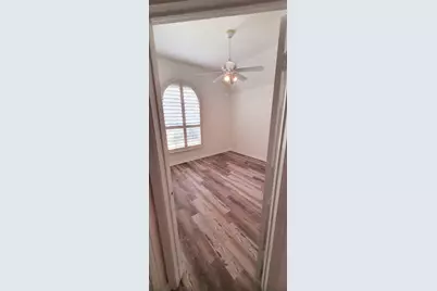 9720 Windy Hollow Drive, Irving, TX 75063 - Photo 3