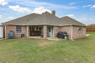121 Daisey Ln, Justin, TX 76247 - Photo 35