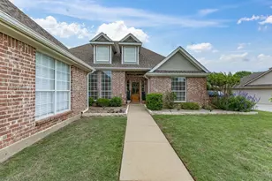 121 Daisey Ln, Justin, TX 76247 - Photo 1