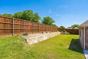 121 Daisey Ln, Justin, TX 76247 - Photo 29