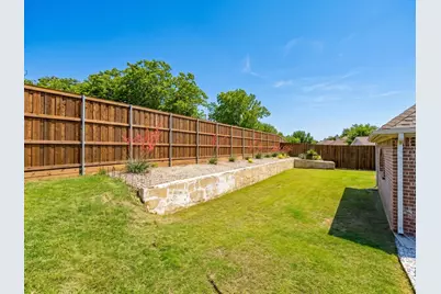121 Daisey Lane, Justin, TX 76247 - Photo 29