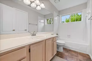 6320 Lake Bluff Dr, Dallas, TX 75249 - Photo 31