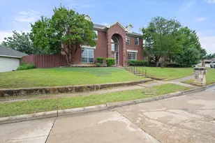 6320 Lake Bluff Dr, Dallas, TX 75249 - Photo 3