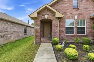 1417 Lone Pine Dr, Little Elm, TX 75068 - Photo 3