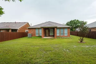 7048 Summit Parc Dr, Dallas, TX 75249 - Photo 17