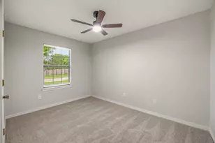 1414 W Torrey St, Granbury, TX 76048 - Photo 17