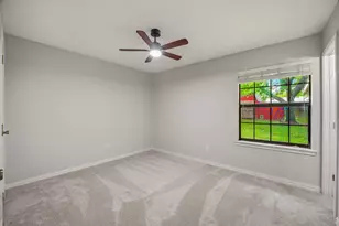 1414 W Torrey St, Granbury, TX 76048 - Photo 19