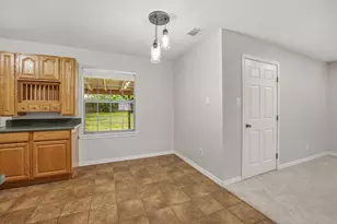 1414 W Torrey St, Granbury, TX 76048 - Photo 11