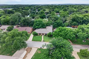 1808 E Cedar Elm Dr, Arlington, TX 76012 - Photo 27